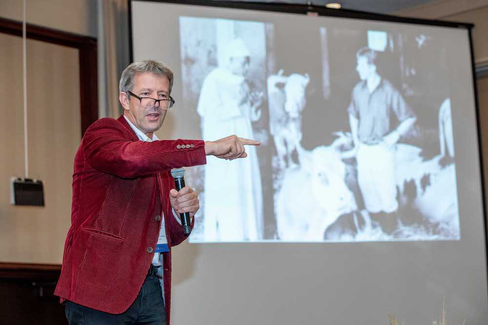 Ueli Hurter during keynote presentation on &quot;Transforming the Heart of Agriculture&quot;